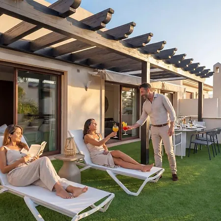 Vacation I The Sovereign Penthouse, New Furniture, Gated Complex, Large Communal Pool, 24h Security, 5min To Puerto Banus
